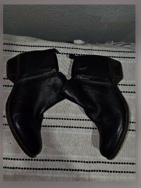 Black Leather Lucky Brand booties size 8M